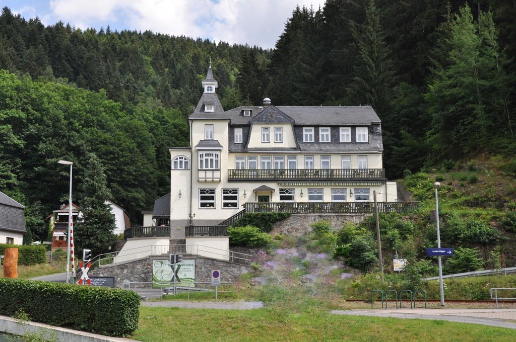 Flair-Hotel Waldfrieden Oberweißbach Exteriör bild