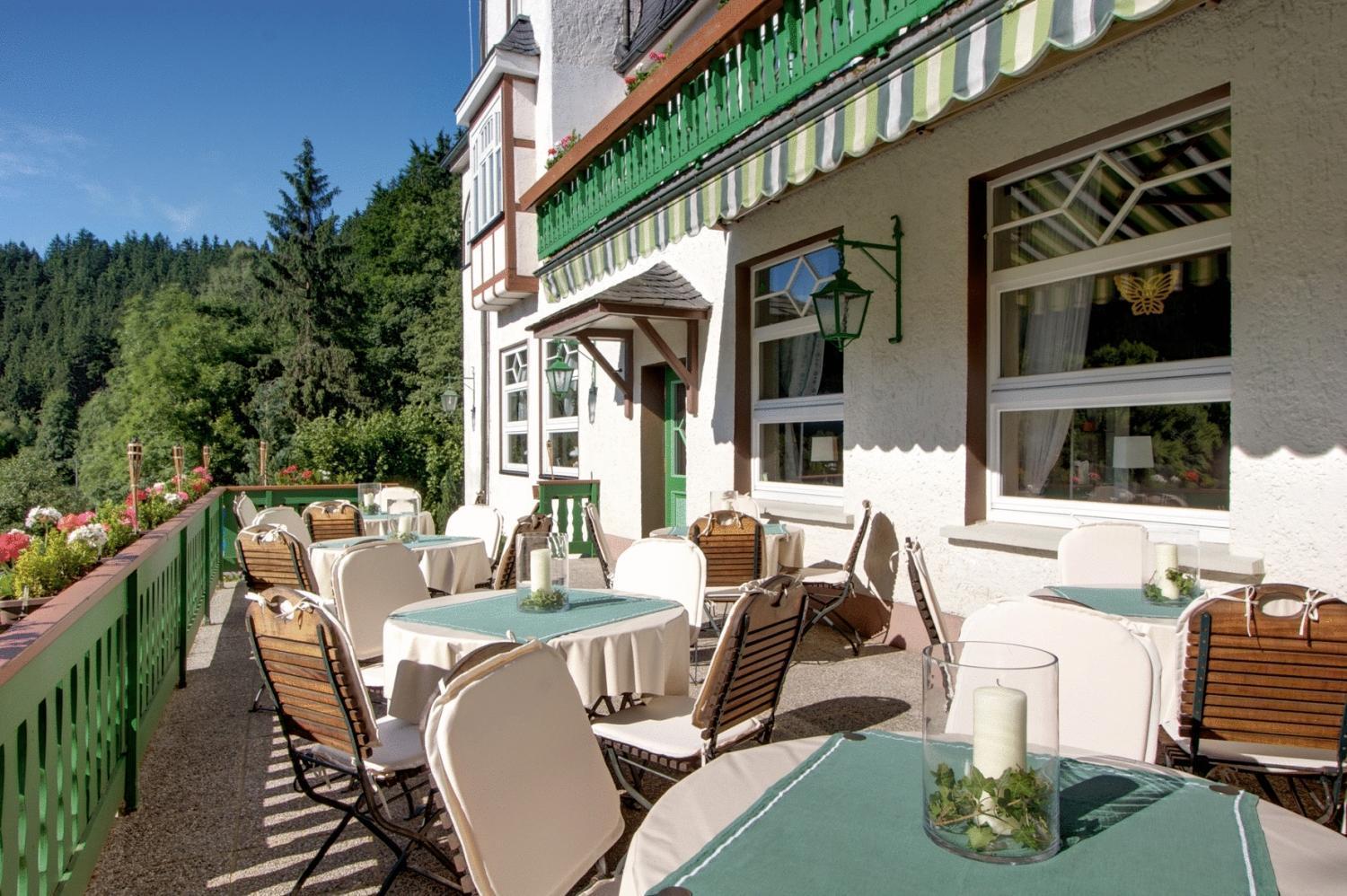 Flair-Hotel Waldfrieden Oberweißbach Exteriör bild