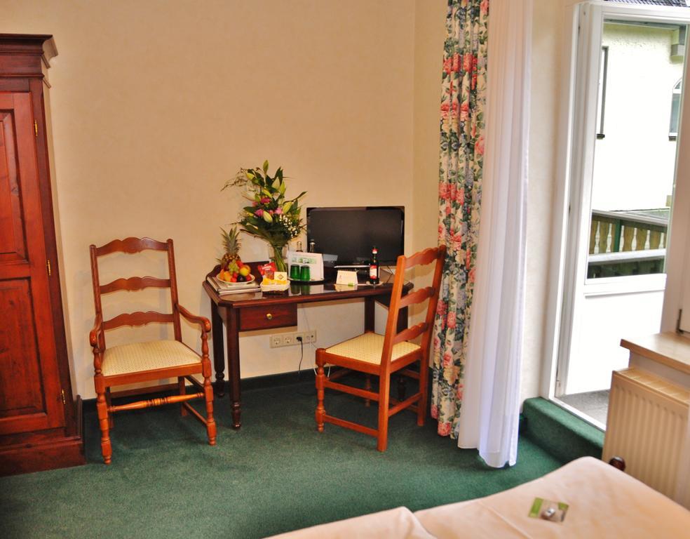 Flair-Hotel Waldfrieden Oberweißbach Exteriör bild