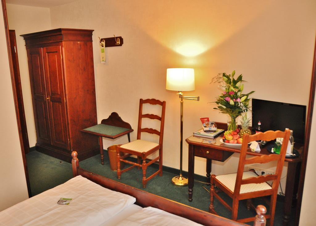 Flair-Hotel Waldfrieden Oberweißbach Exteriör bild