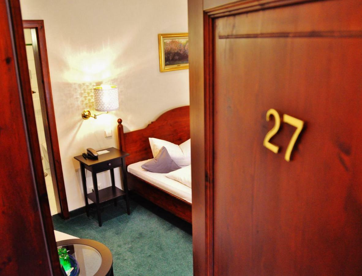 Flair-Hotel Waldfrieden Oberweißbach Exteriör bild