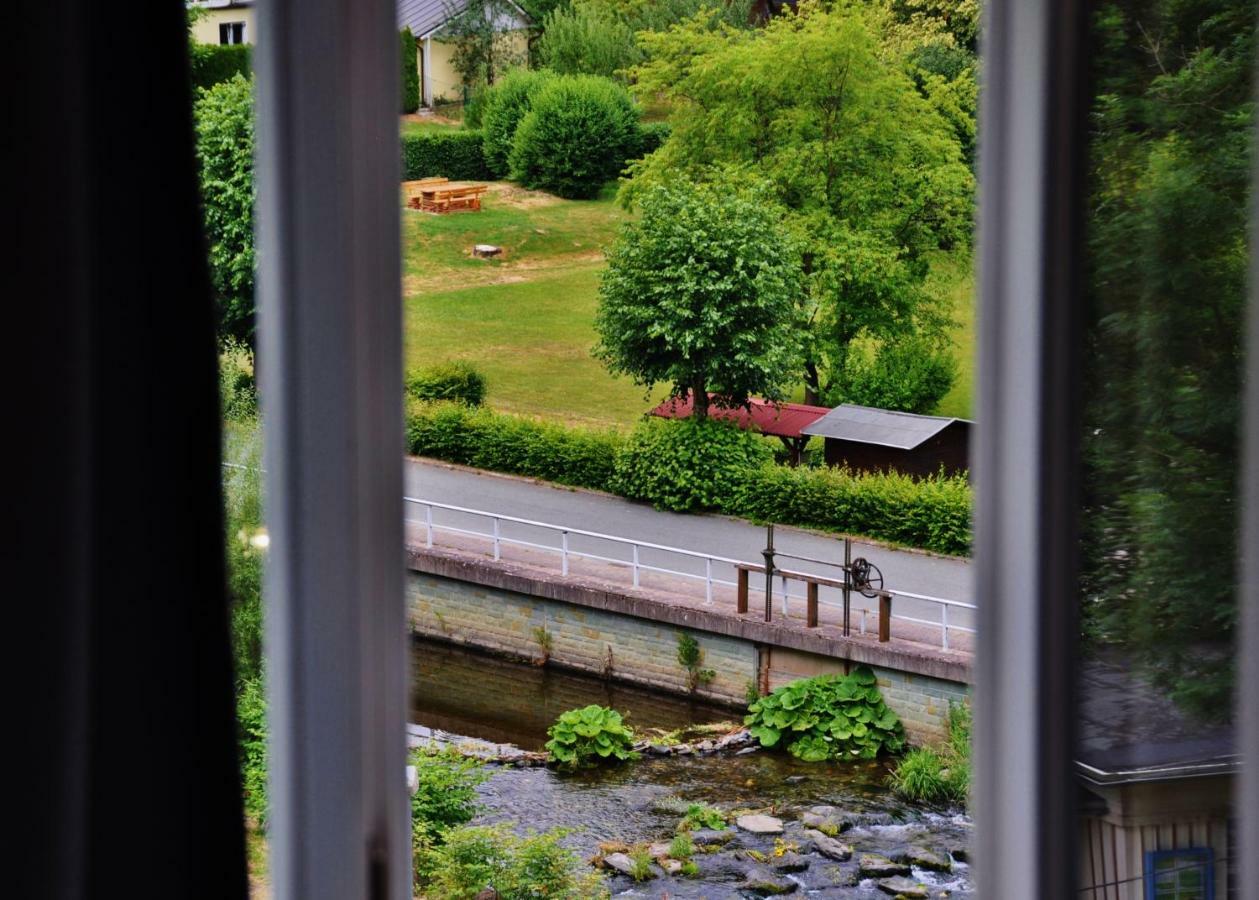 Flair-Hotel Waldfrieden Oberweißbach Exteriör bild