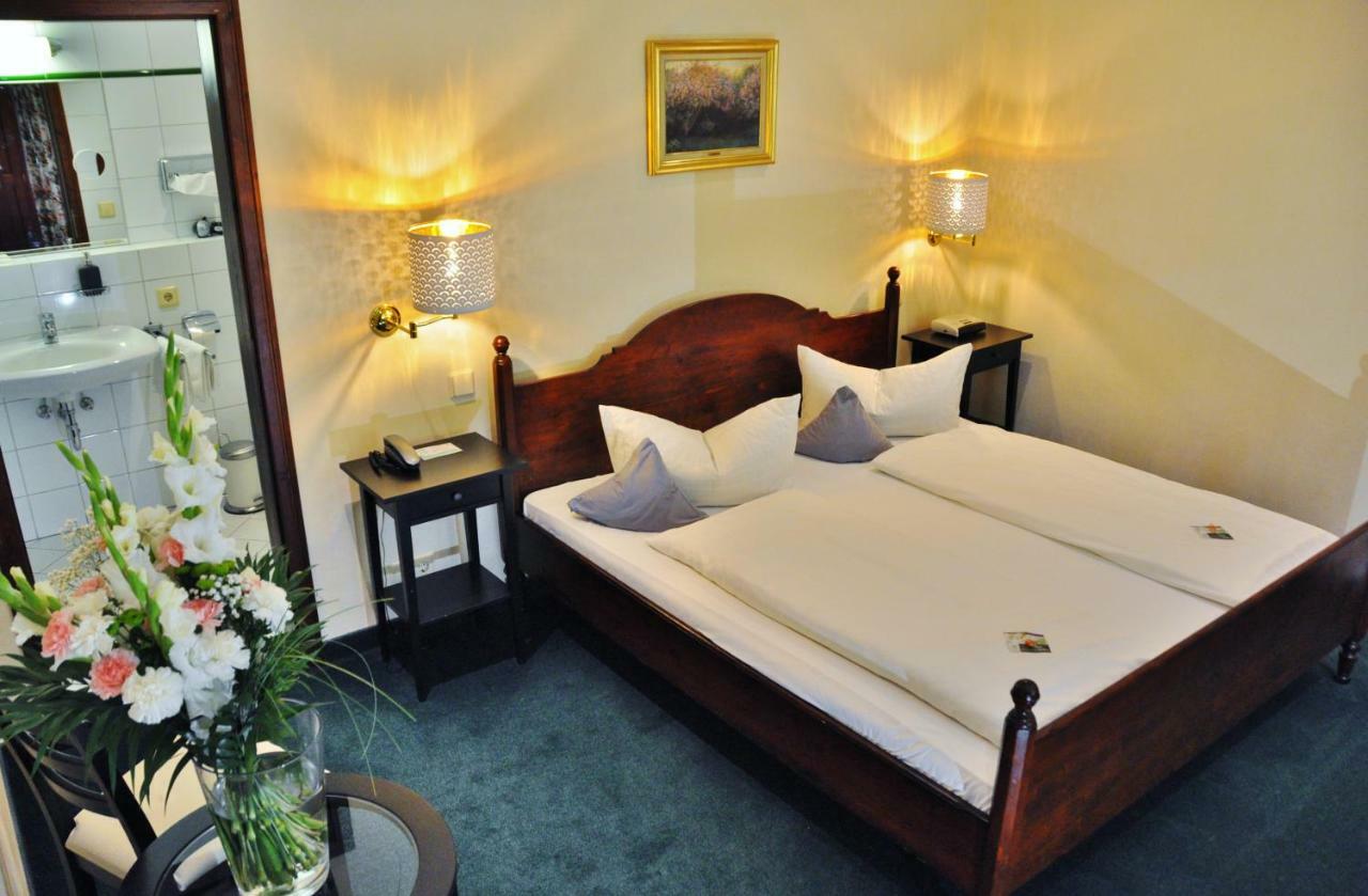 Flair-Hotel Waldfrieden Oberweißbach Exteriör bild