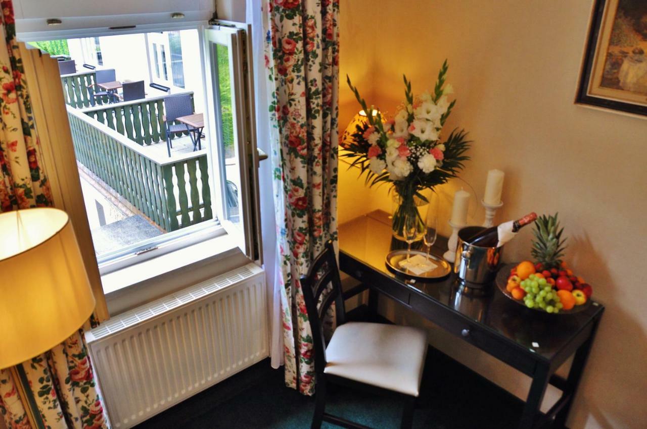 Flair-Hotel Waldfrieden Oberweißbach Exteriör bild