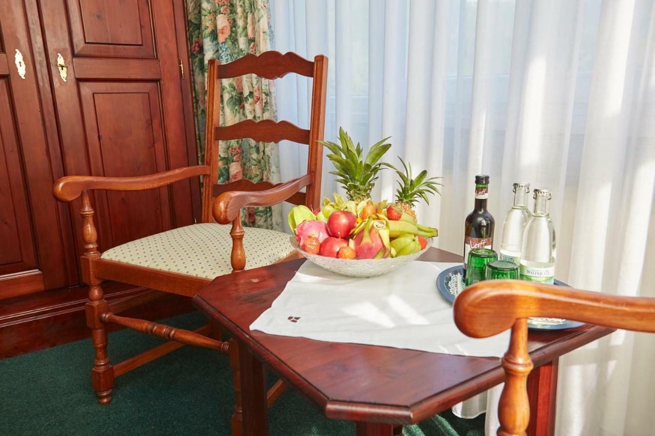Flair-Hotel Waldfrieden Oberweißbach Exteriör bild